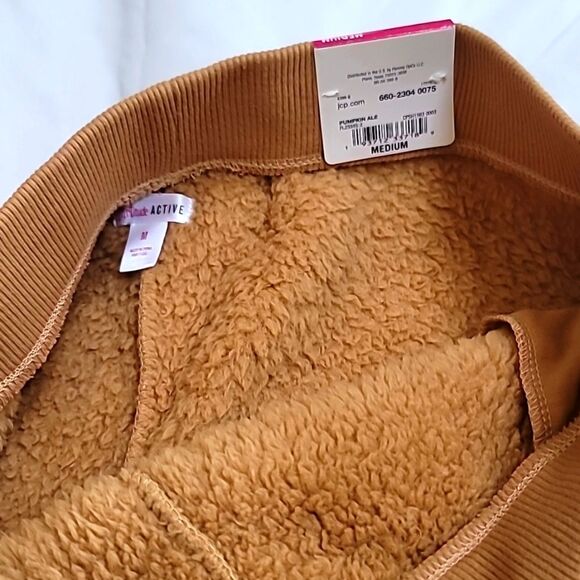 NWT, Women's Fleece Joggers - Picture 3 of 4